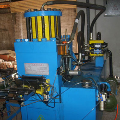 高速新一代打釘機(jī)