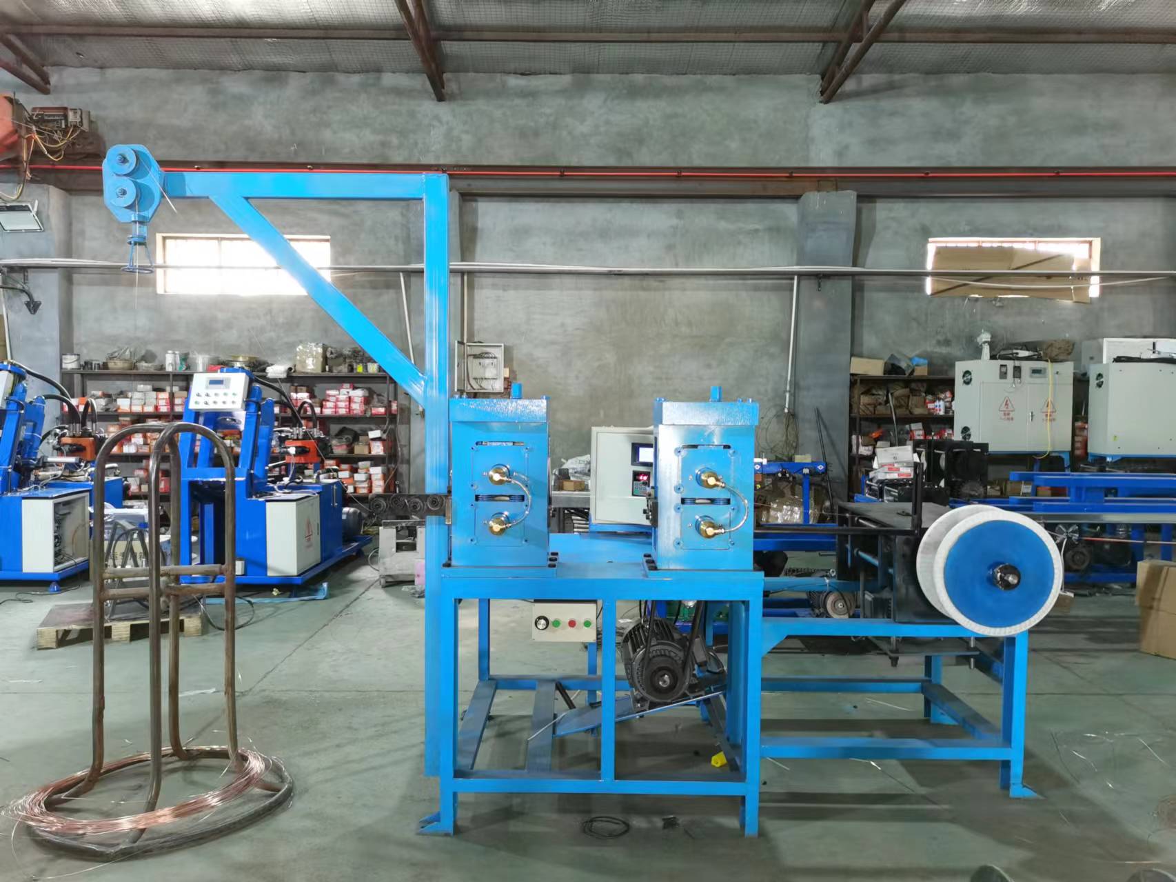 Sealing nail flattening machine